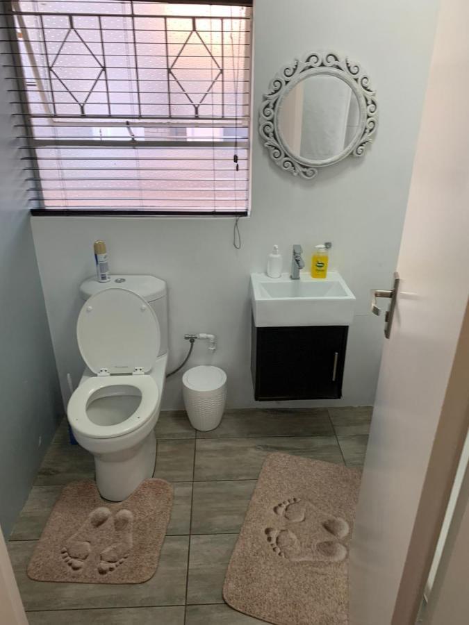 28 At Van Den Bos International Guesthouse エデンベール エクステリア 写真