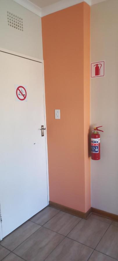 28 At Van Den Bos International Guesthouse エデンベール エクステリア 写真